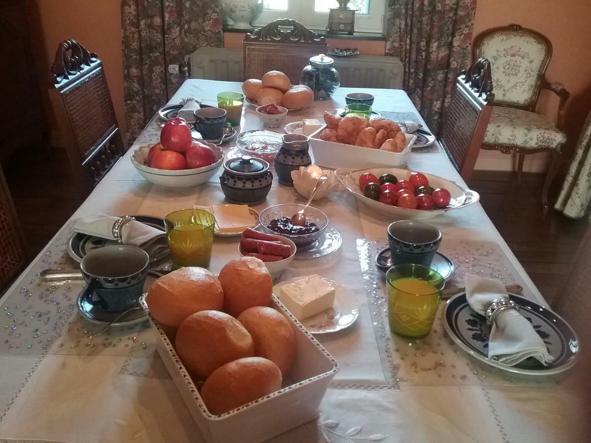 B&B Au Jardin Fleuri Marche-en-Famenne Exteriör bild