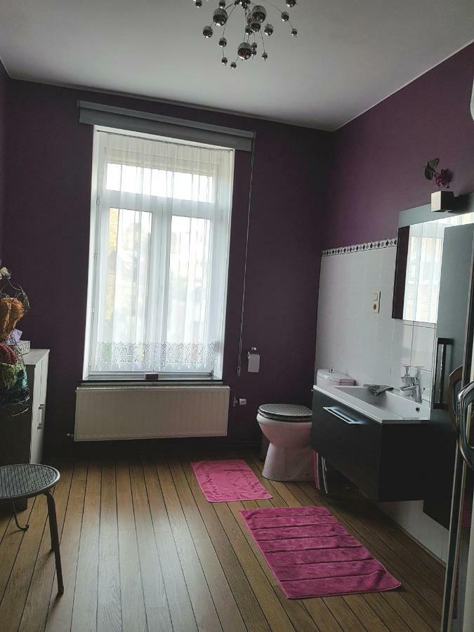 B&B Au Jardin Fleuri Marche-en-Famenne Exteriör bild